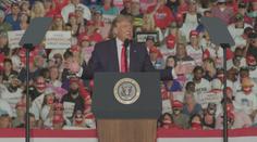 Trump měl několik negativních testů na covid a není podle lékařů nakažlivý