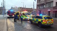 Holčička vběhla přímo pod nákladní auto. Skončila v nemocnici