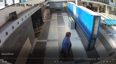 Zvrhlík ve vlaku obtěžoval mladou ženu, tvrdí policie. Poznáte ho?