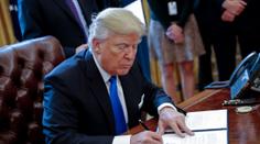 Soud: Nikdo není nad zákon, ani Trump! Imigrační dekret neplatí