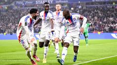 Rána pro slavnou značku. Lyon provizorně sestoupil, musí splatit dluhy