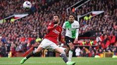 Velký šlágr Premier League skončil remízou. Arsenal díky tomu zůstává první