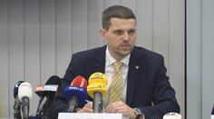 Stát lidem rozdá další desetitisíce na úsporná opatření, oznámil ministr Hladík