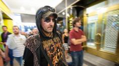Karim provází podsvětím: Drogy, prostituce a mafie v centru Prahy!