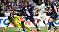 Mbappé ztrapnil gólmana Lorientu. Ani darovaný gól ale PSG nestačil