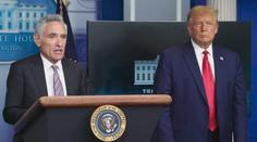 Poradce Trumpa rezignoval, byl častým terčem kritiky