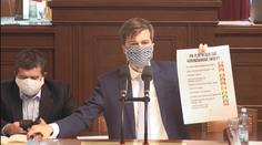 Opozice reaguje na opatření: "Babiš způsobil zdravotnickou katastrofu"