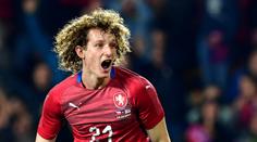 Alex Král má jasno o čísle ve West Hamu. Fanoušci jej přirovnávají k útočné pušce