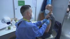 Stále více zemí jedná o povinném očkování, Slovensko chystá lockdown