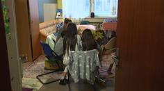 Bludný kruh rodin z ubytoven. Reportér zkusil život samoživitelů, výsledek je deprimující