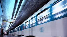 Muže (20) v pařížském metru popálil útočník neznámou látkou!