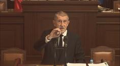 Drama ve Sněmovně: Babiš se pustil do Fialova zdraví, všichni vládní poslanci odešli