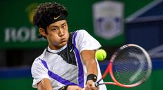 Tenisový milník: Na Wimbledonu se představí první čínský tenista
