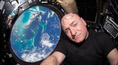 Po 340 dnech ve vesmíru jde Scott Kelly rovnou do důchodu