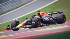 Verstappen ovládl kvalifikaci v Belgii. Do závodu ale půjde z osmé řady