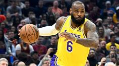 LeBron dovedl Lakers do historicky prvního finále NBA poháru