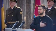 Zelenskyj navštívil obléhaný Bachmut. Nedaleko od něj zuřily prudké boje