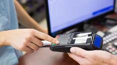 Platební terminály kolabují. Připravte si hotovost, vyzývají obchody