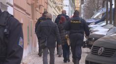 Policisté obvinili z vraždy ženu, kterou našli u mrtvého miminka