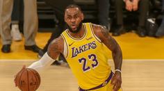 LeBron James zářil. LA Lakers dovedl k výhře nad Denverem!