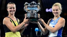 Krejčíková se Siniakovou potvrdily dominanci! Češky slaví sedmý grandslam