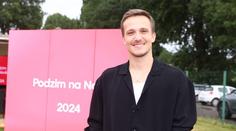 Martin Carev oznámil radostnou novinu. Pochlubil se miminkem v náručí
