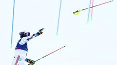 Sportovní tragédie. Favorit slalomu zahodil hůlky a utekl ze sjezdovky