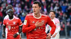 Bayern v přestřelce porazil Augsburg. Derby mezi Schalke a BVB skončilo 2:2
