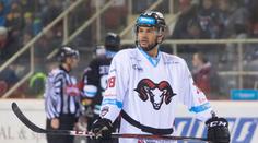 V NHL začal kauzu s rasismem, teď kanadský bek posílí Litvínov