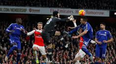 Arsenal podržel, ale smutní. Čech proti Chelsea znovu bez bodu