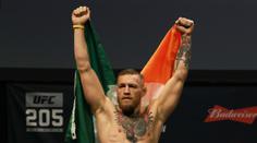 Co může ještě McGregor dokázat? Ve hře je wrestling i souboj století!