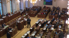 Volby by vyhrálo ANO s velkým náskokem. Nejvíc se propadají Piráti