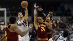 Cleveland padl v Dallasu, Miami slaví už osmou výhru v řadě!