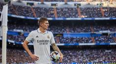 Neuvěřitelná série je u konce. Toni Kroos viděl první červenou kartu v kariéře