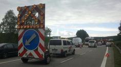 Smrt na dálnici D1! Do auta údržbářů narazil osobní vůz