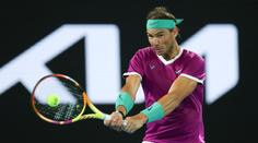 Nadal se o rekordní titul utká s Medveděvem, ten v semifinále vybouchl