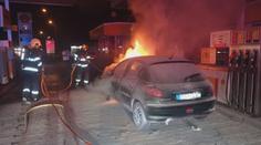 Tankování se změnilo v peklo. Auto začalo hořet přímo u stojanu