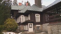 Pro uprchlíky ubytování je, slibuje Sněmovna. Harrachov ale radost nemá