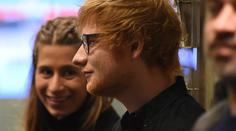Ed Sheeran šokoval fanoušky: Tajně se oženil s láskou ze střední!