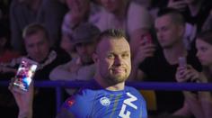 Filip Grznár slaví první výhru, v kleci knokautoval účastníka Superstar