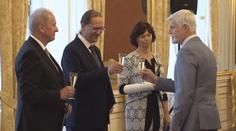 Prezident Pavel jmenoval ústavními soudci Baxu, Wintra a Zemanovou