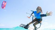 Senzační úspěch: Paula Novotná vyhrála závod SP kiteboardistek
