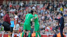 Čech se zranil a střídal. Arsenal však i popáté v řadě vyhrál!