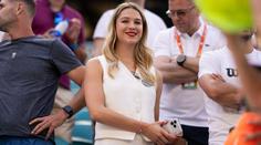Neumannová vyrazila s mámou na kole. Vyjížďka nabídla závodění i trable s hospodou