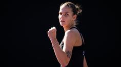 Krejčíková začala kanárem, Plíšková ale duel otočila. Postup přesto nevyšel