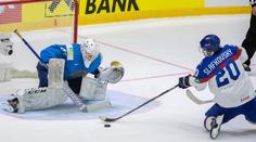 Slovensko zvládlo důležitý zápas proti Kazachstánu, hrdinou opět Slafkovský