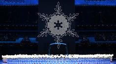 Olympijský oheň hoří ve vločce, zahájení bylo plné světelných show