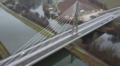 Pardubice se dočkaly obchvatu. Na trase vyrostl i největší lanový most v republice