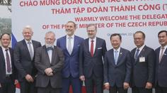 Škodovka staví továrnu ve Vietnamu. Na místě ji podpořil i premiér Fiala