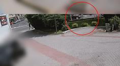 Policisté hledají řidiče, který na přechodu srazil dítě a ujel! VIDEO
